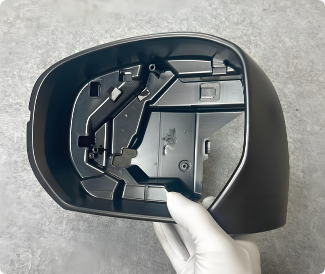 汽車內(nèi)飾塑料件加工：模具與注塑成型的技術(shù)融合與未來(lái)演進(jìn)